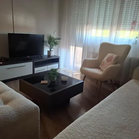 شقة Apartman Una ليسكوفاك